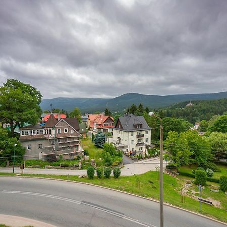 Rentplanet- Apartamenty Poezja - Dworcowa Шклярска Поремба Екстериор снимка